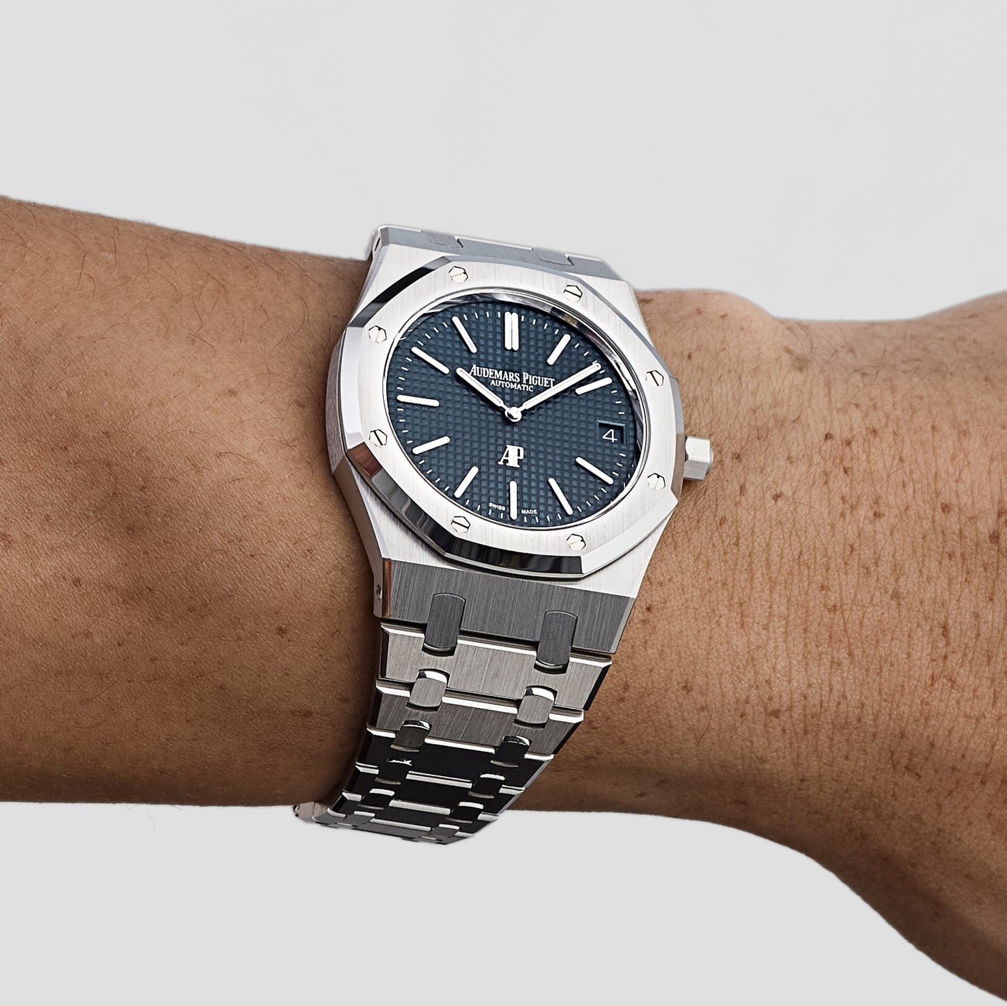 Audemars Piguet Royal Oak 16202ST.OO.1240ST.02 'Jumbo' Extra-Thin Stainless Steel Blue Dial
