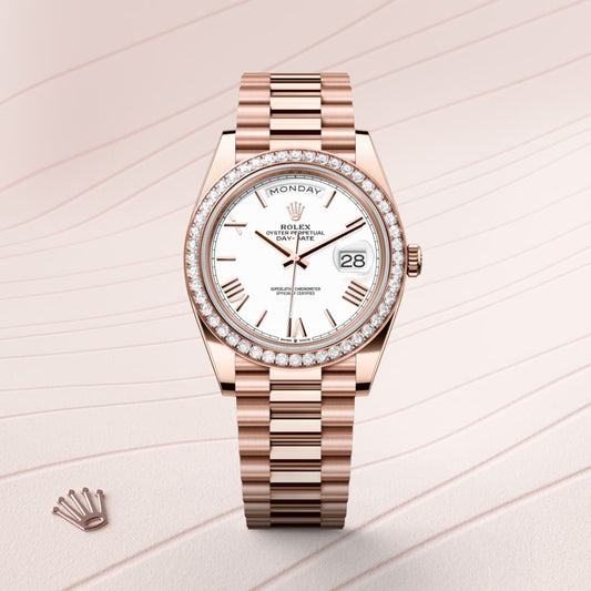 Rolex Day-Date 40 Oyster, 40 mm, Everose gold and diamonds