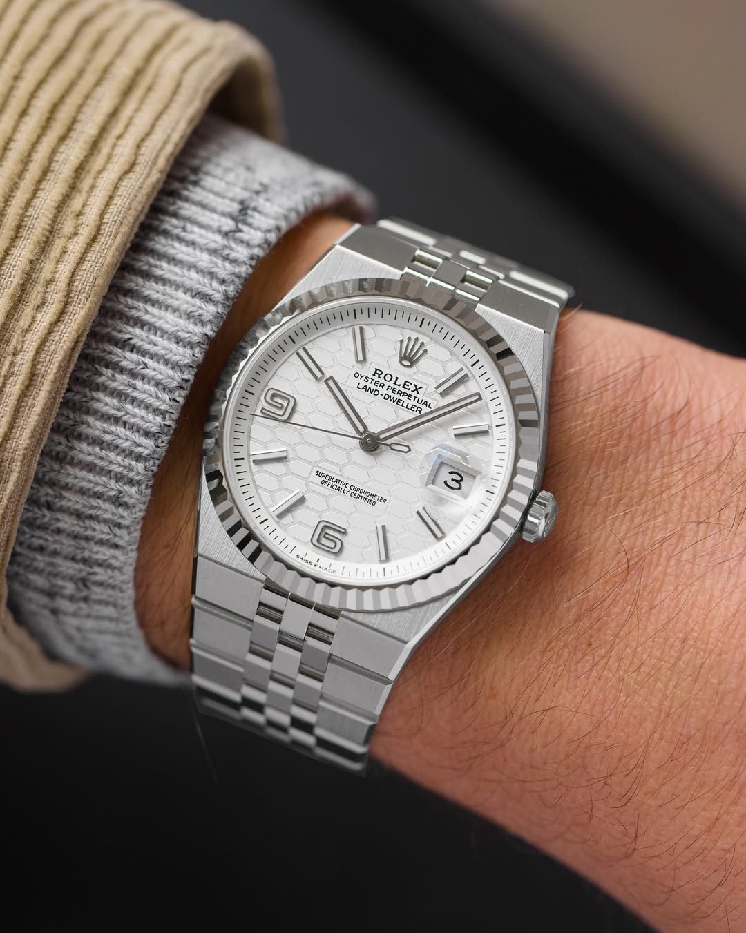 Rolex Land-Dweller 40 Oyster, 40 mm, Oystersteel and white gold